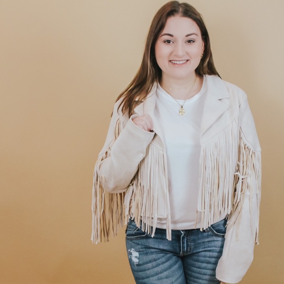 LAST ONE -WALFORD CROPPED FRINGE FAUX SUEDE JACKET - Picture 13 of 13